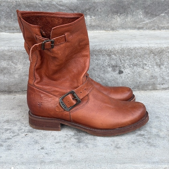 Frye Veronica Women’s Leather Buckle Short Boots Size 7.5B - Picture 8 of 8